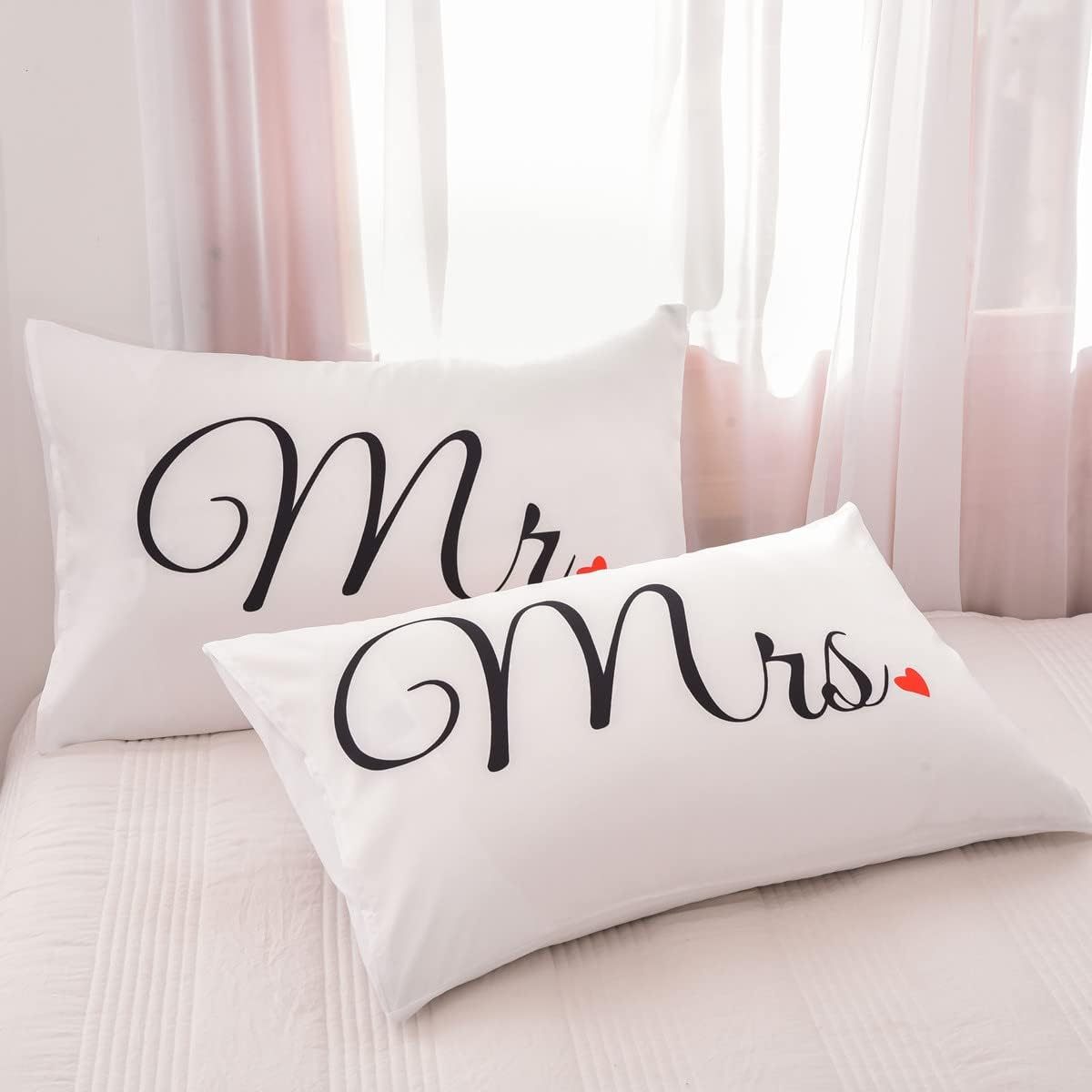 Two Couple Heart Print Pillowcases